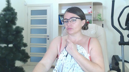 vika73 stripchat