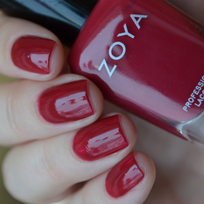 zoya stripchat