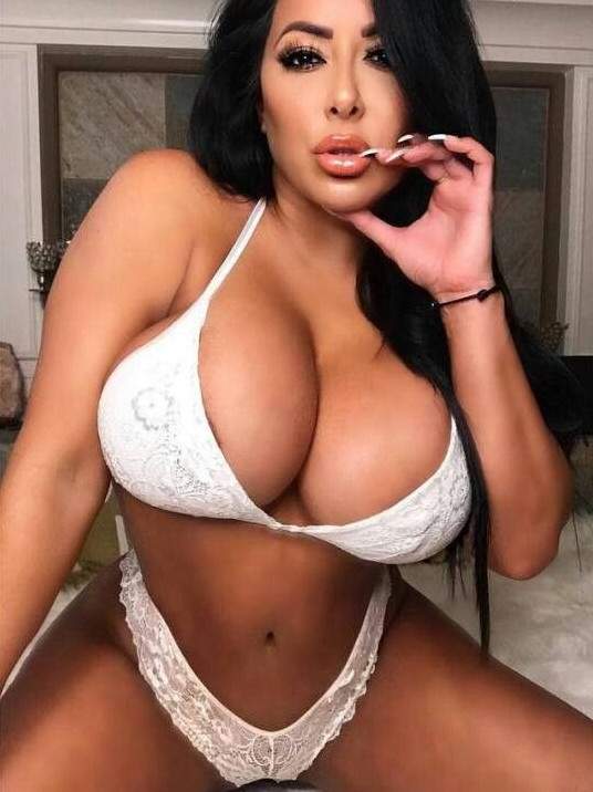 Kiara Mia Onlyfans Leak