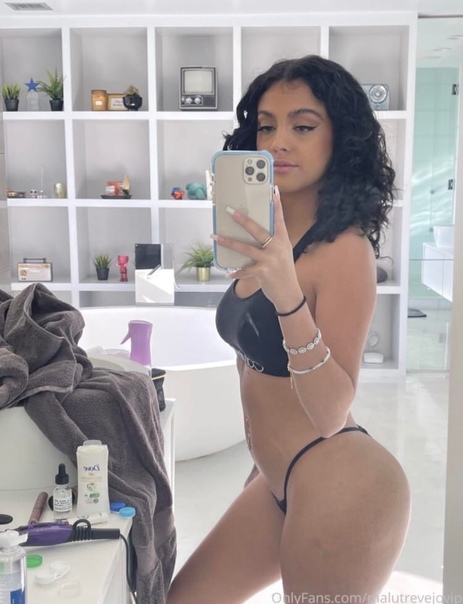 Malu Trevejo Onlyfans Leak Pussy