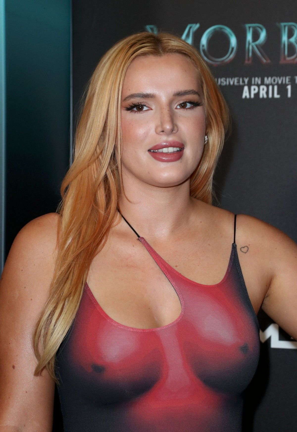 Bella Thorne Onlyfans Nipple